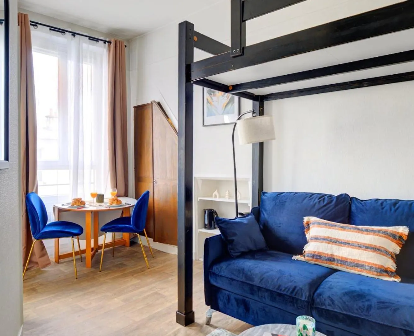 Apartment Cozy Studio For 2 In The Heart Of Le Marais Paris