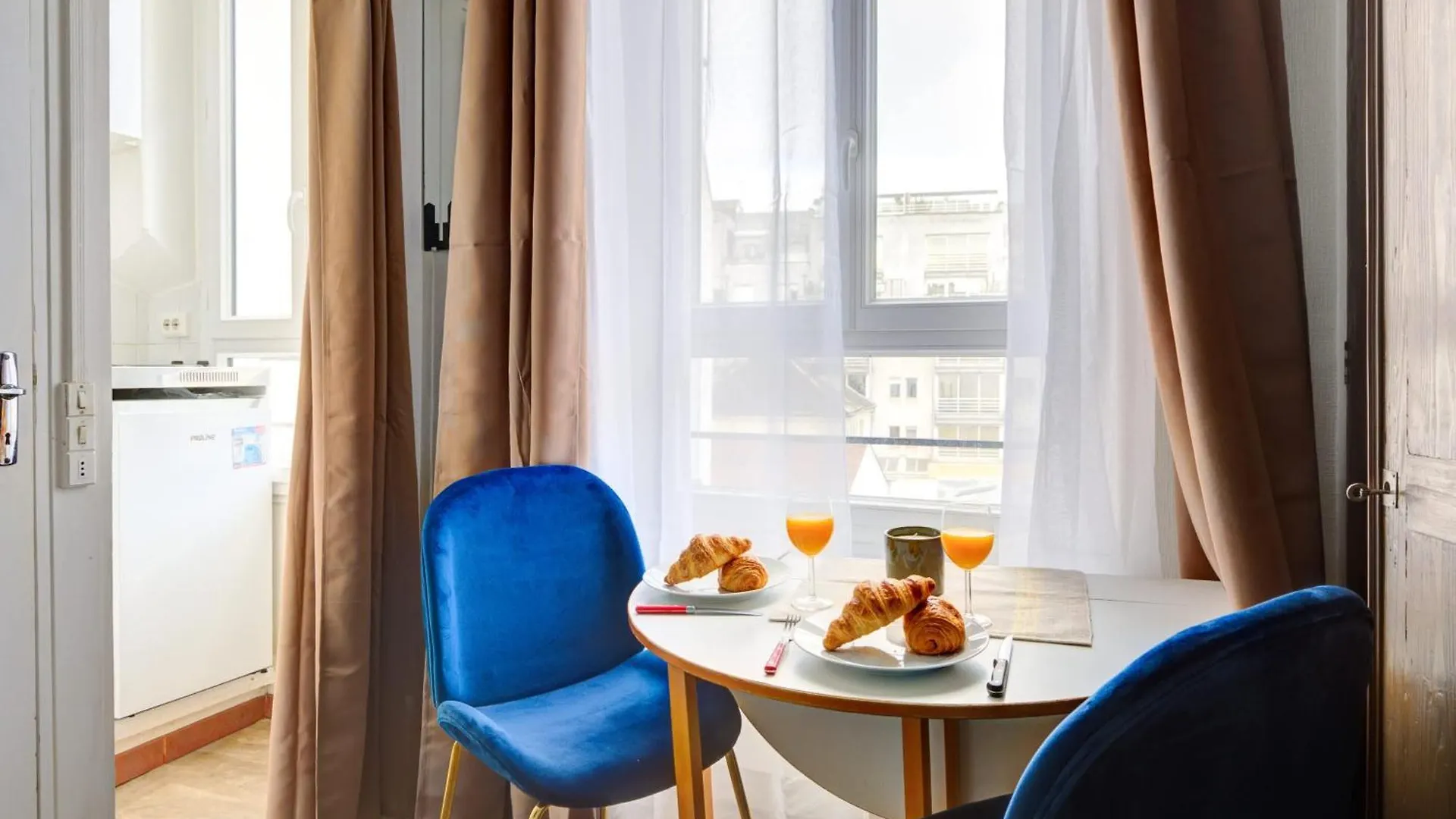 Cozy Studio For 2 In The Heart Of Le Marais Paris France